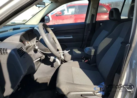 2008 Jeep Compass Sport z USA, uszkodzony, nr VIN 1J8FT47W68D783907